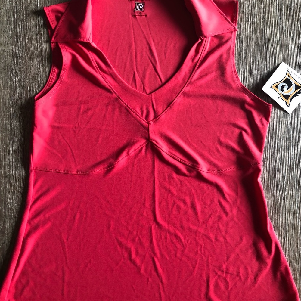 NWT SLEEVELESS GOLF SHIRT